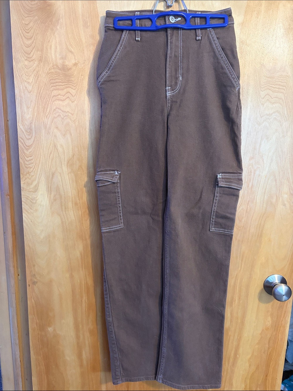 Hollister brown cargo pants